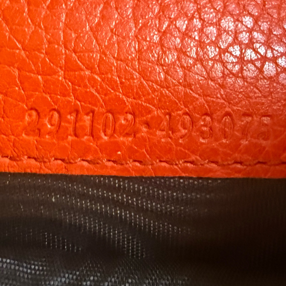 VTG Gucci Orange Leather Wallet with Tassel - Picture 4 of 10